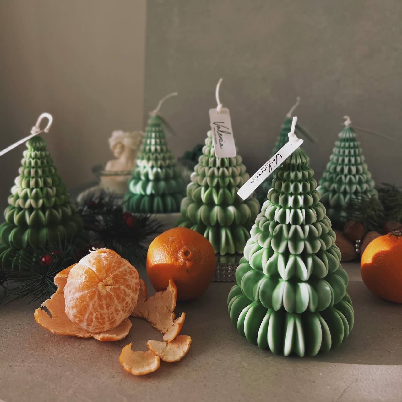 Round Christmas Tree Candle