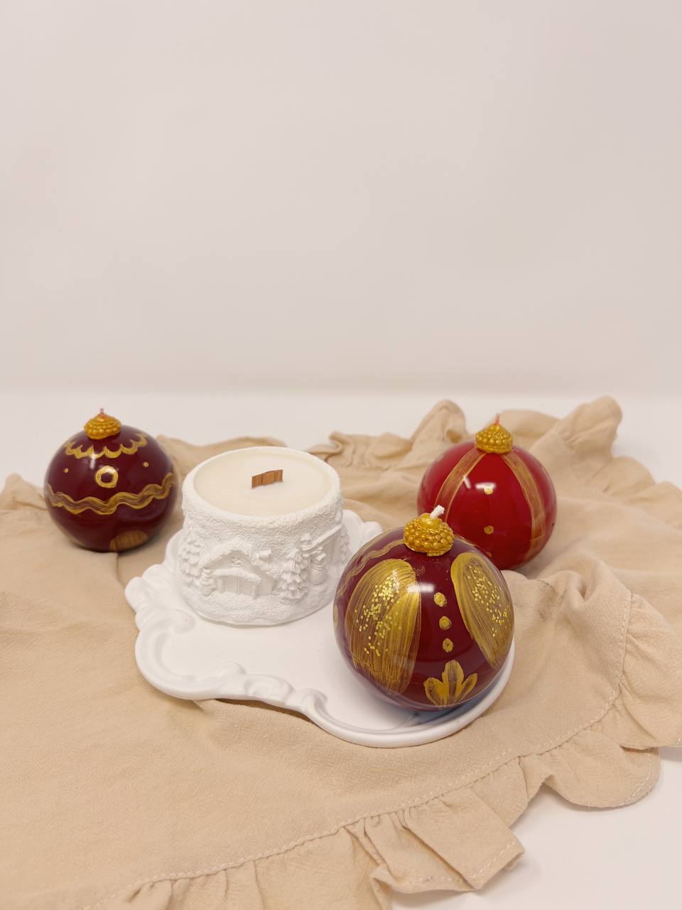 Christmas Ball Candle